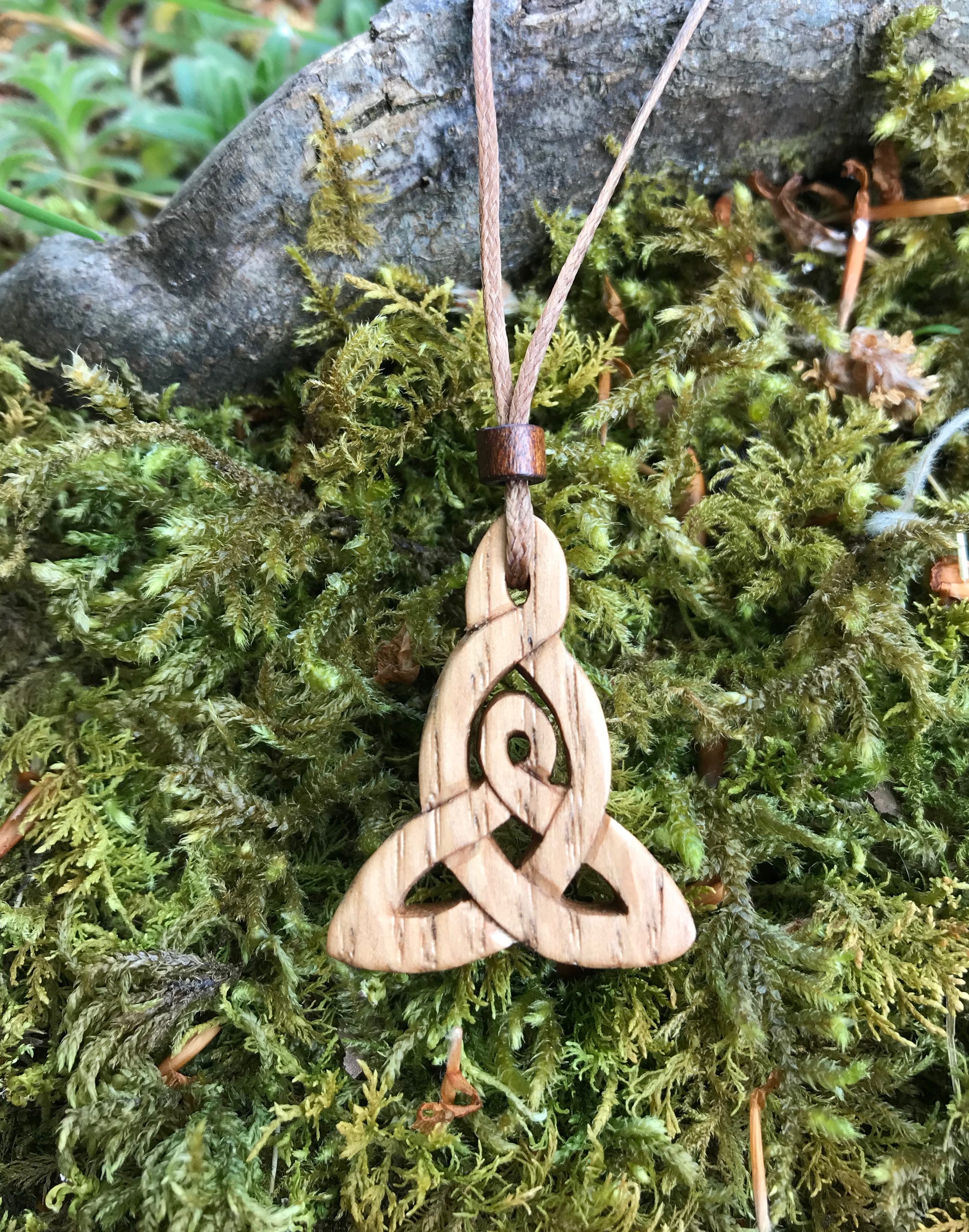 celtic motherhood knot necklace